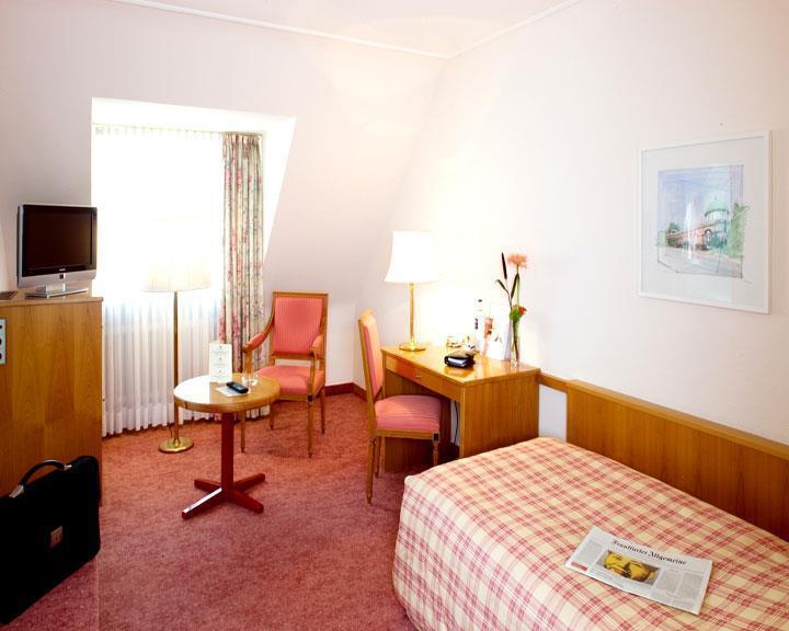 Schlosshotel Karlsruhe Habitación foto