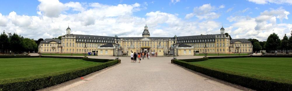 Schlosshotel Karlsruhe Exterior foto